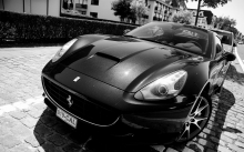 -  Ferrari California   